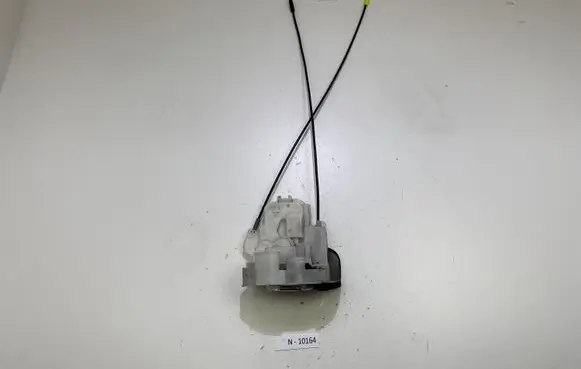 Subaru Impreza III Front door lock