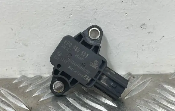 Audi A3 S3 8P Airbag deployment crash/impact sensor 8P0955557