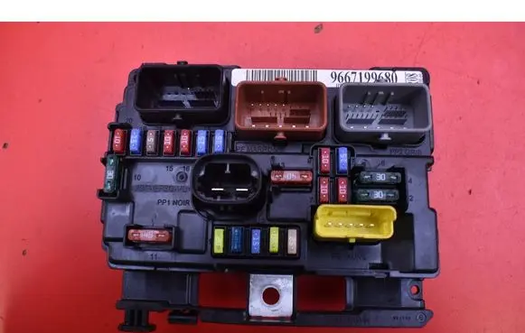 Citroen DS3 Fuse box set 9667199680
