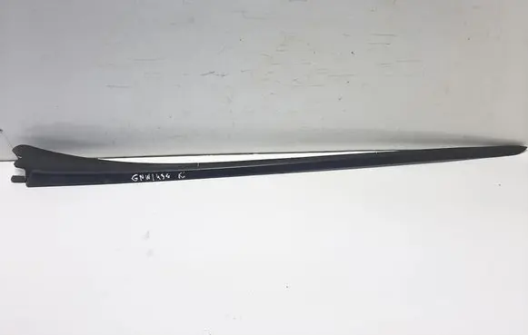 Peugeot 5008 Windshield trim 96858535