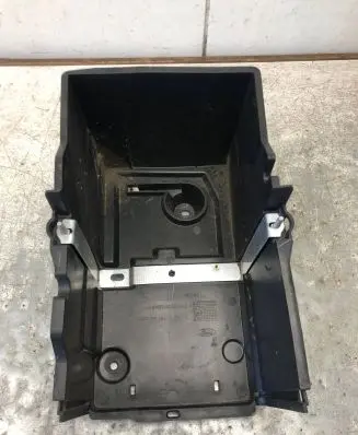 Battery box tray