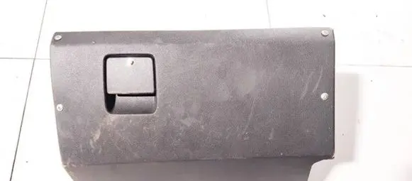 Glove box