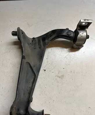 Volvo XC90 Rear upper control arm/wishbone 8634886 8D829