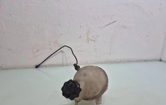 Citroen C4 I Coolant expansion tank/reservoir 