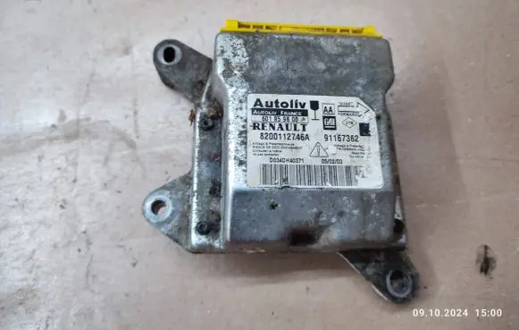 Renault Trafic II (X83) Airbag control unit/module 8200112746A