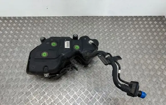 KIA Xceed AdBlue liquid reservoir 31500J7900