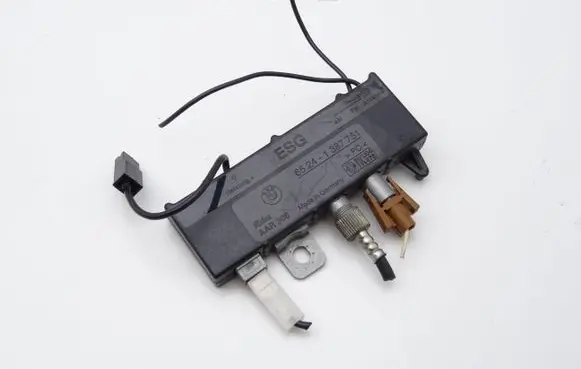 BMW 3 E36 Aerial antenna amplifier 1387751 65241387751