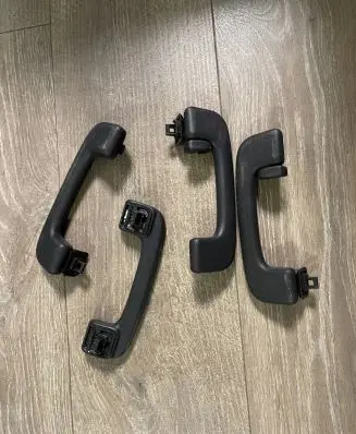 Ford Kuga III A set of handles for the ceiling HB2ZA