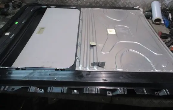 BMW 5 E60 E61 Sunroof set A2413040019 33697001
