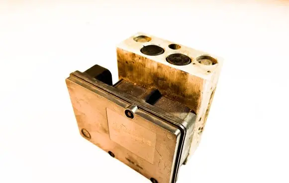 Mercedes-Benz C W203 ABS Pump A2095452932 A0054310712Q01