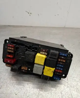 Mercedes-Benz C W203 Fuse box set 0025451701 5DK00848540