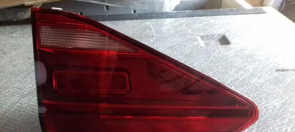 Volkswagen Touran II Tailgate rear/tail lights 5TA945094E