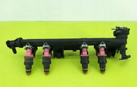 Renault Clio II Fuel main line pipe 7700108667