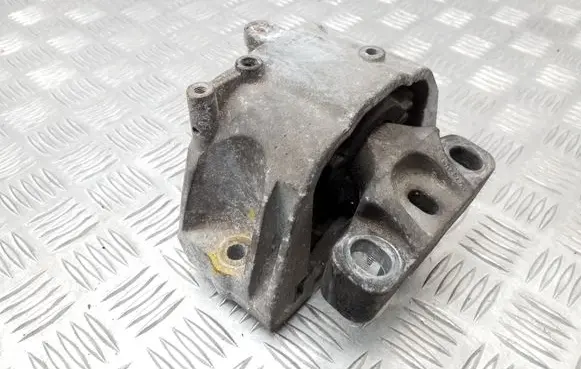 Volkswagen Golf V Engine mount bracket 1K0199262T