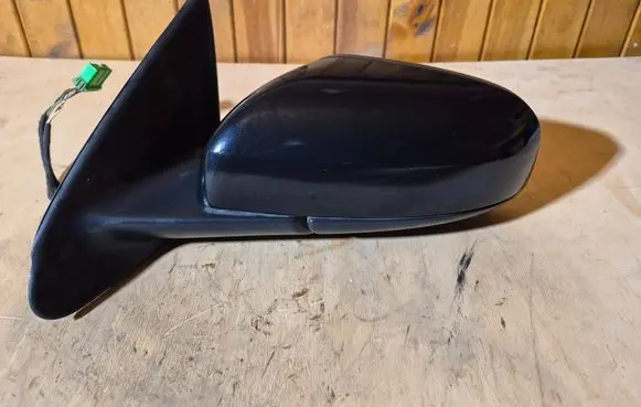 Volvo V70 Front door electric wing mirror E11015846 E11025846