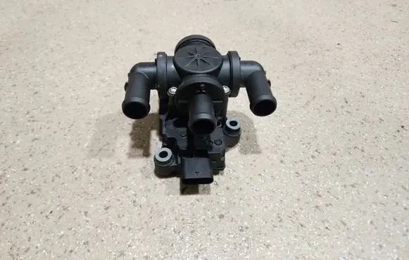 Audi e-tron Electric auxiliary coolant/water pump 4KE963375K