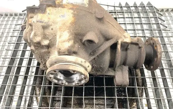 BMW X3 E83 Rear differential 7535119