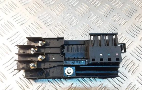 Mercedes-Benz E W211 Fuse module A2115452301