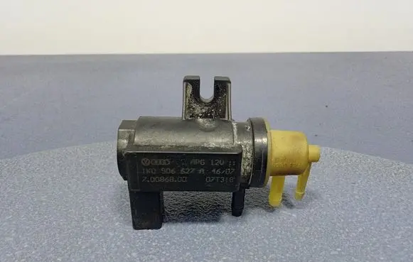 Volkswagen Cross Touran I Vacuum valve 1K0906627A