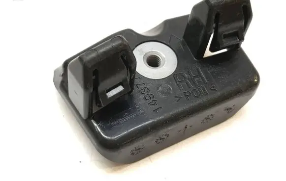 Tesla Model Y Front bumper mounting bracket 149377300B