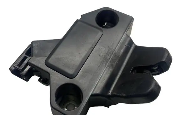 Toyota Avensis T270 Tailgate/trunk/boot lock/catch/latch