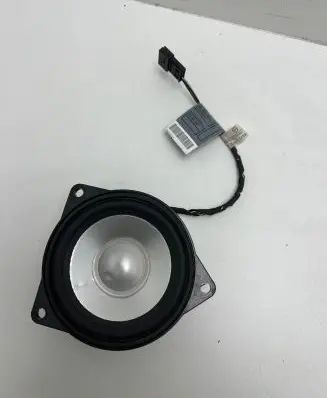 BMW 5 E60 E61 Panel speaker 9143121 73866112 25607B0221
