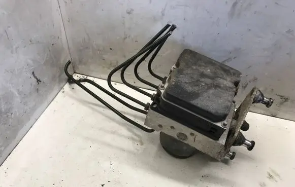 Mercedes-Benz Sprinter W906 ABS Pump 0265950481 78311