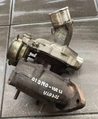 Toyota Auris 150 Turbo 17201-0N010