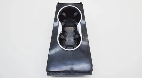 Cup holder front