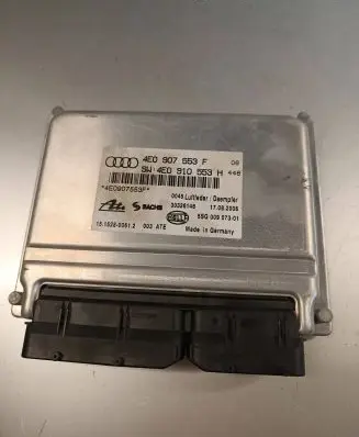 Audi A8 S8 D3 4E Air suspension control unit module (rear) 4E0907553F 4E0910553H