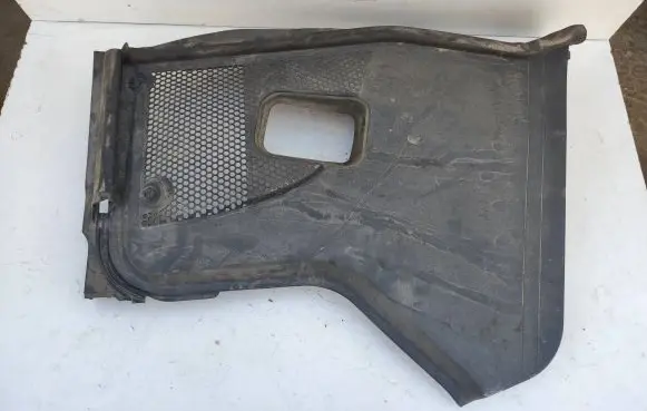Mercedes-Benz E W213 Wiper trim A2138300200 12523023 51527
