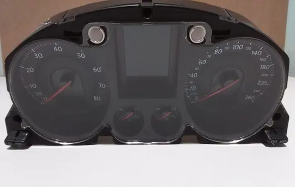 Volkswagen PASSAT B6 Speedometer (instrument cluster) 3C0920870T