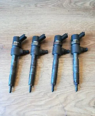 Fuel injectors set