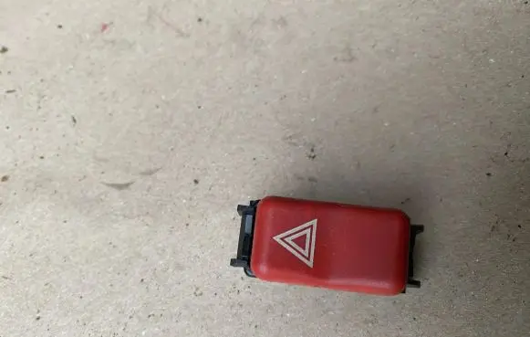 Mercedes-Benz S W140 Hazard light switch 1408205510 E2516