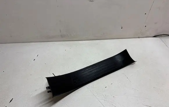 Mercedes-Benz ML W166 Rear sill trim cover 18567321