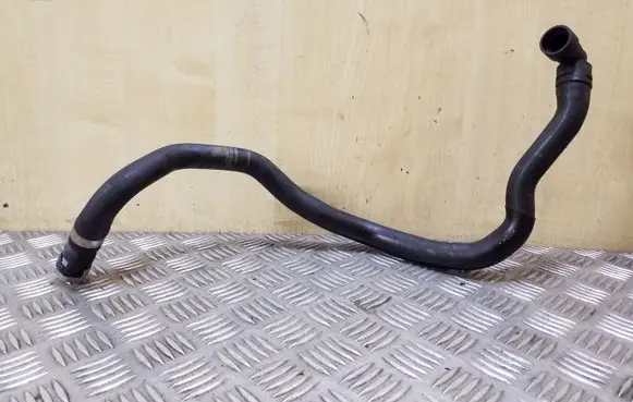 Ford Kuga II Engine coolant pipe/hose 8V6118C553BC