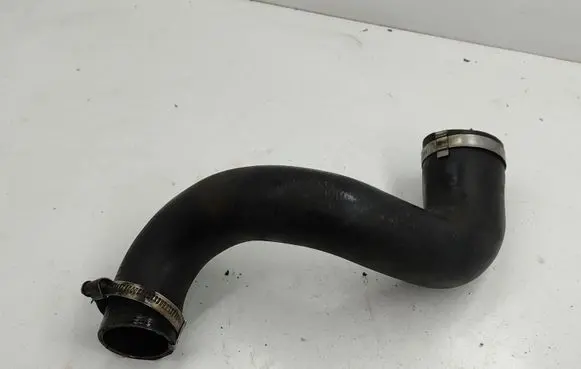 Land Rover Discovery 3 - LR3 Intercooler hose/pipe PNH500223
