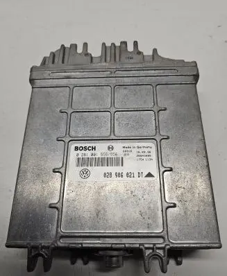 Volkswagen PASSAT B5 Engine control unit/module 028906021DT