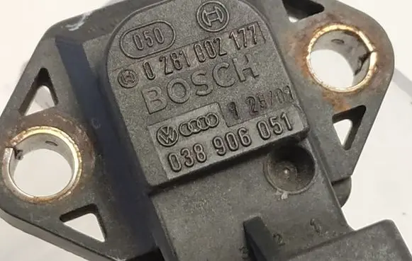 Volkswagen PASSAT B5.5 Air pressure sensor 038906051 0281002177
