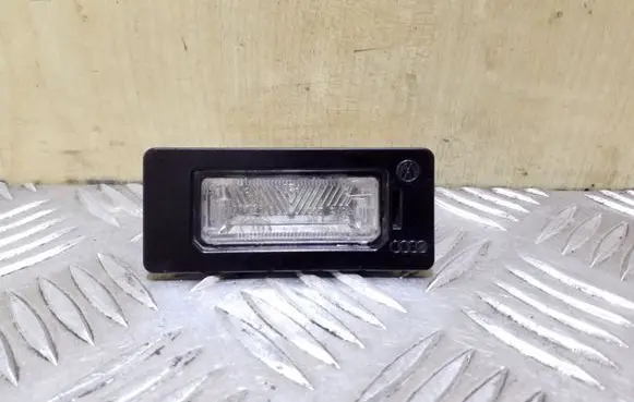 Audi A4 S4 B8 8K Number plate light 8T0943021 A046341