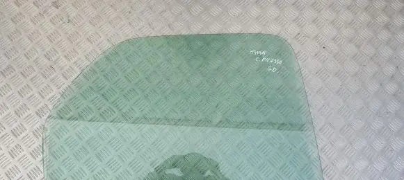 Citroen Xsara Picasso Rear door window glass