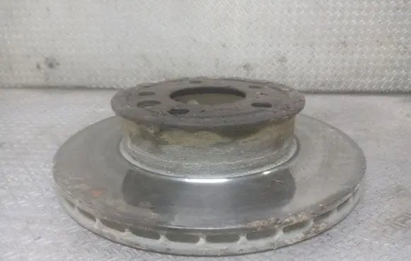 Volkswagen Transporter - Caravelle T4 Front brake disc