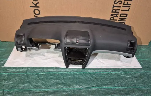 Skoda Octavia Mk2 (1Z) Dashboard 1Z1857007 1108171125