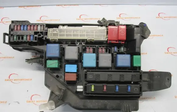 Toyota Prius (XW20) Fuse box set 8644YA1