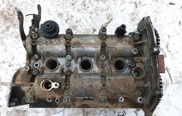 Volkswagen Polo Engine head 03e103373c