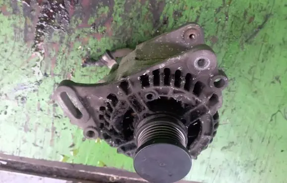 Skoda Fabia Mk1 (6Y) Generator/alternator 045903023H