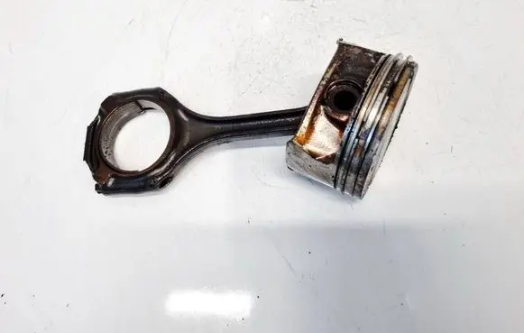 Mercedes-Benz CLS C219 Piston with connecting rod