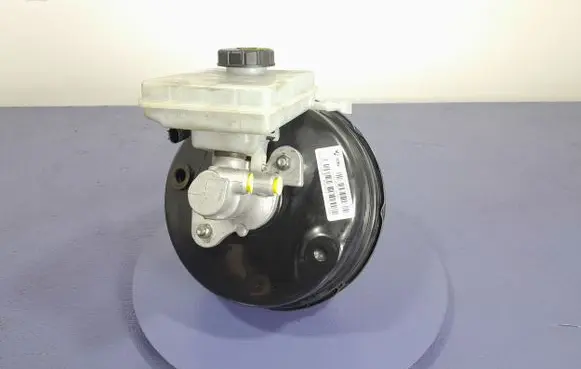BMW X3 F25 Brake booster 6857869