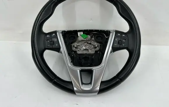 Volvo V40 Steering wheel 31250592