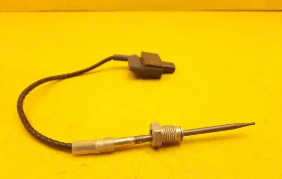 Mercedes-Benz C W206 Exhaust gas temperature sensor A0009050512